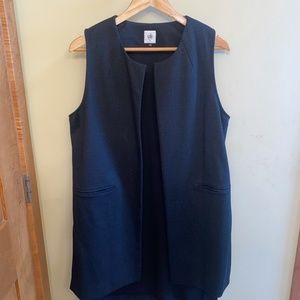 Cabi sleeveless blazer